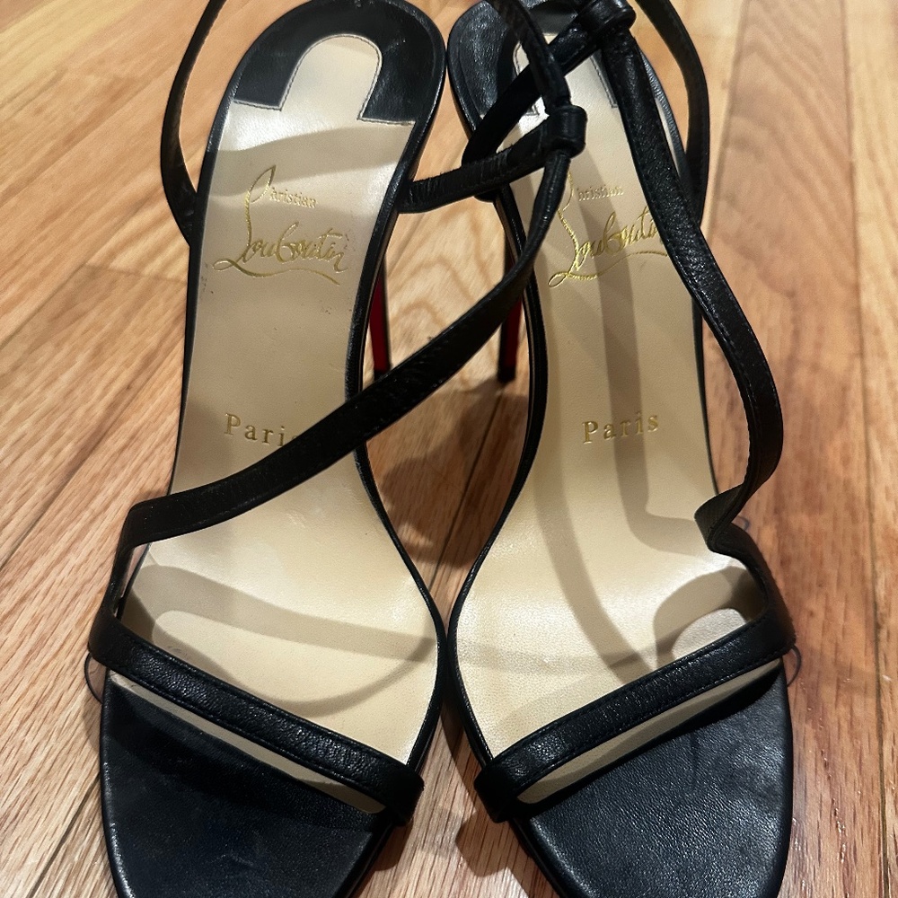 SOLD DONT BUY Christian Louboutin Heels